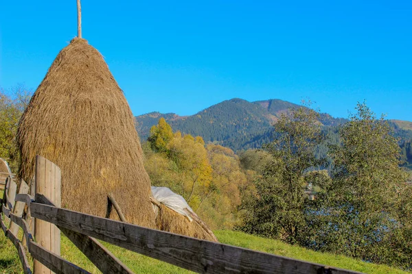 Autumn Morning Carpathian Village — Stock Photo, Image