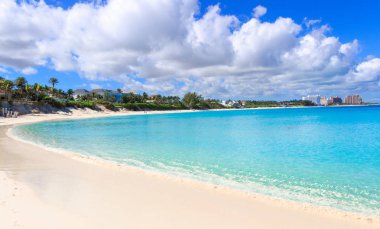 Nassau, Bahamalar Karayip Denizi'nin turkuaz su