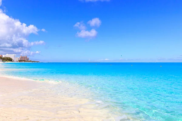 Agua Turquesa Del Mar Del Caribe — Foto de Stock