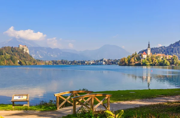Vue Automne Sur Lac Bled Avec Église Pèlerinage Assomption Marie — Photo