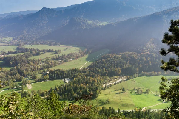 มมองท สภาพแวดล Bled จากยอดเขา — ภาพถ่ายสต็อก
