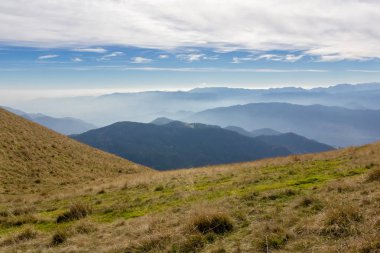 Dağ Golica Karavanke, Slovenya üzerinden görüntülemek 