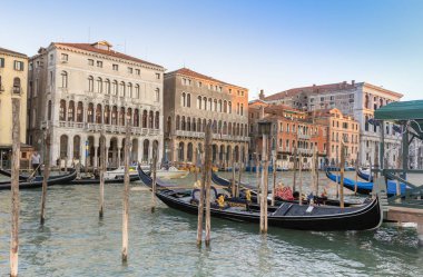 Venedik gondol kanal