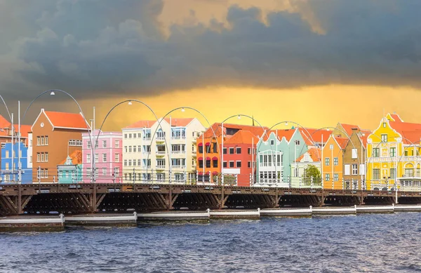 Curaçao ilha em tempo tempestuoso, Índias Ocidentais, Caribe Holandês — Fotografia de Stock