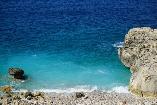 Άγρια βραχώδη παραλία στην Πάλμα ντε Μαλλίφ — Φωτογραφία Αρχείου