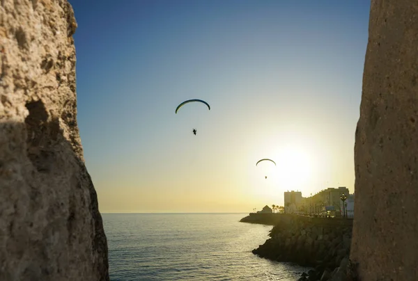 Deux Parapentistes Dans Ciel Cadix Coucher Soleil Andalousie Espagne — Photo