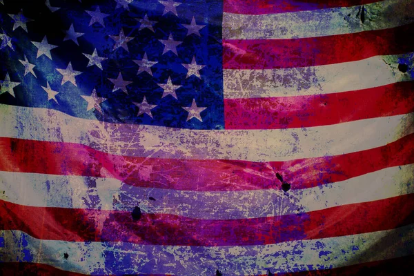 Fechar Bandeira Americana Envelhecida Grunhida Sobre Fundo Escuro — Fotografia de Stock