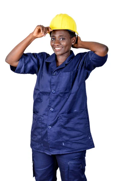 Trabalhadora Construção Civil Usando Seu Capacete Sorrindo Fundo Branco — Fotografia de Stock