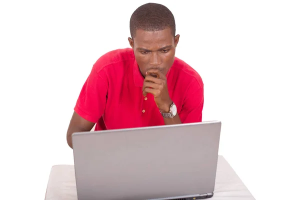 Young businessman working with computer — Stock Photo, Image