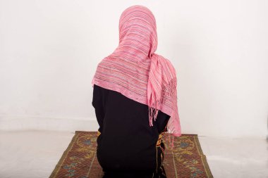 dua müslüman kadının portresi, kapalı