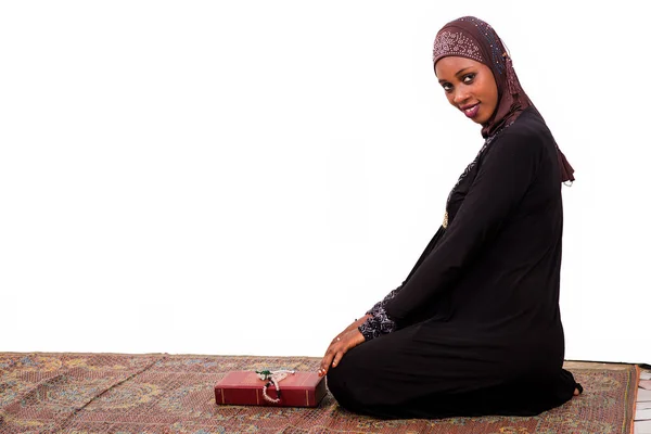 Young Muslim Woman Sitting Mat Smiling Camera — Stock Photo, Image