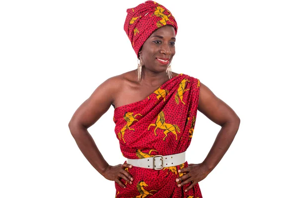 Afrykańska Kobieta Żółtym Przepasce Pozuje Szczęśliwie Odizolowany Białym Tle — Zdjęcie stockowe