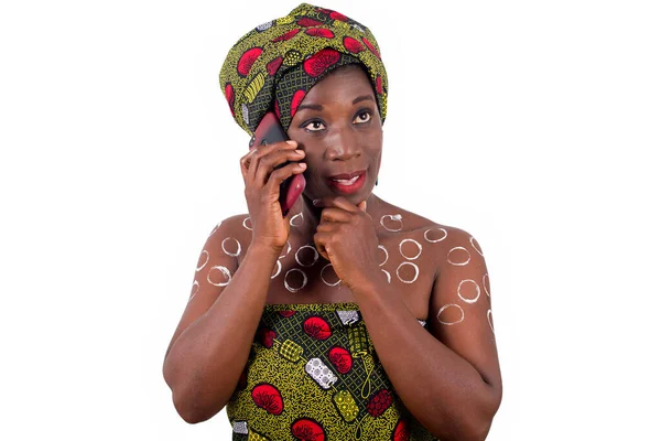 Jovem Mulher Africana Tecido Lombo Estúdio Que Comunica Com Telefone — Fotografia de Stock