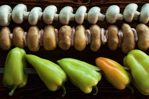 Barbekü mantar biber, patates sebze