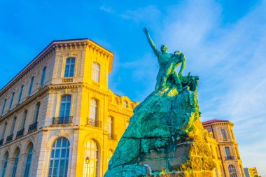 Marsilya, Frangı denizde kahramanları Anıtı