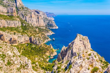 Franc 'taki Calanques Ulusal Parkı' nda Calanque Sugiton