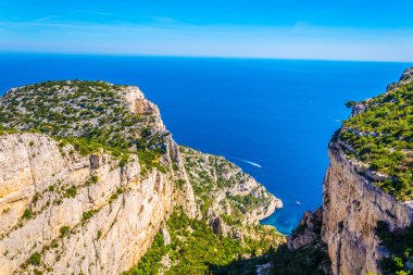 Franc 'taki Les Calanques Ulusal Parkı' nda Calanque d 'en vau