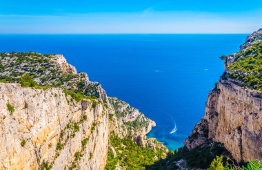 Franc 'taki Les Calanques Ulusal Parkı' nda Calanque d 'en vau