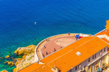 Cadran Solaire landmark havadan görünümü üzerinde promenade des Anglais'e Nice, Frangı