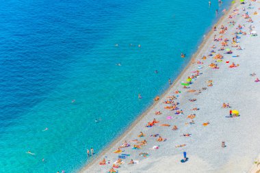 İnsanlar Nice, Frangı bir plajda yaz tadını çıkarıyor