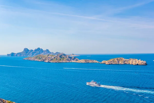 les Calanques Milli Parkı, Frangı Archipel de Riou adlı adaların ayarla