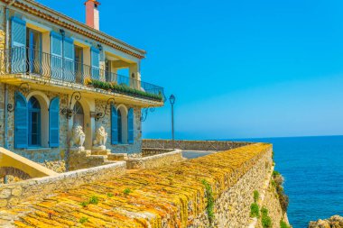 Antibes, Frangı sahil görünümü