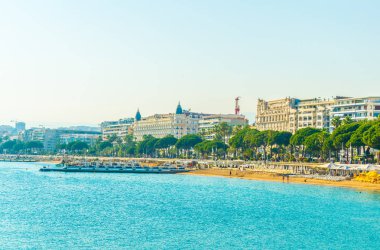 Seaside Cannes, Frangı
