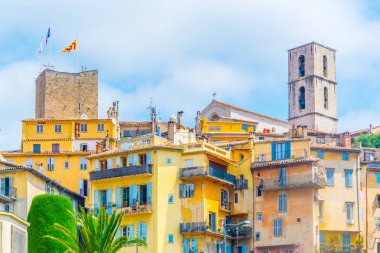 Grasse hakim Katedrali ve Belediye, Frangı tarafından havadan görünümü