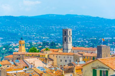 Grasse hakim Katedrali ve Belediye, Frangı tarafından havadan görünümü