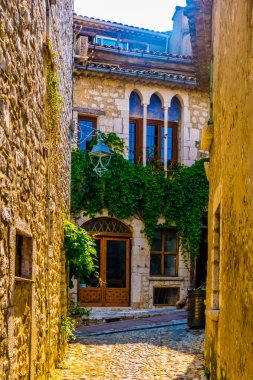 Dar sokak içinde eski şehir, Saint Paul de Vence, Frangı