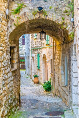 Dar sokak içinde eski şehir, Saint Paul de Vence, Frangı