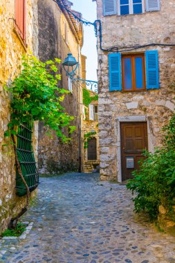 Dar sokak içinde eski şehir, Saint Paul de Vence, Frangı