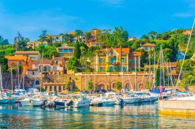 Franc 'taki Theoule sur Mer köyü
