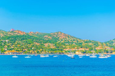 Agay bay Frangı Esterel massif altında