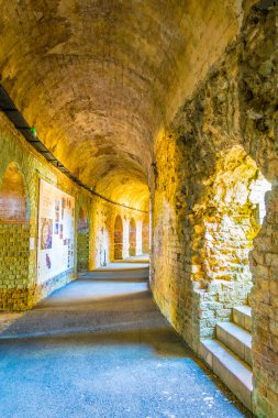 Koridor içinde Frejus, Frangı içinde Roma amfi tiyatro