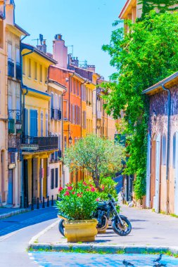 a narrow street in the center of Aix-en-Provence, Franc clipart