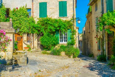 dar sokak içinde eski şehir, Vaison-la-Romaine içinde Frangı