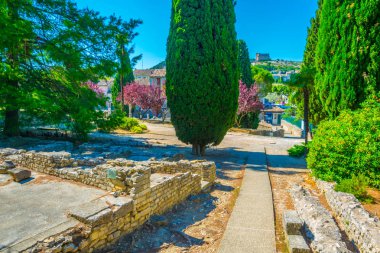 Vaison-la-Romaine Frangı içinde Gallo-Roma kalıntıları