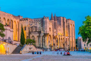 Palais de Papes Avignon, Frangı gün batımı görünümü
