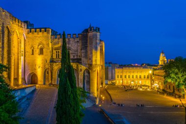 Palais de Papes Avignon, Frangı gün batımı görünümü