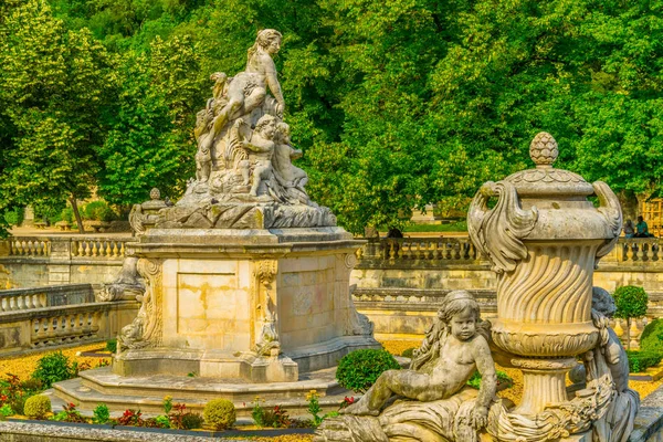 Une Belle Fontaine Dans Jardin Fontaine Nîmes Franc — Photo