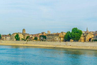 Rhone Arles, Frangı Riverside