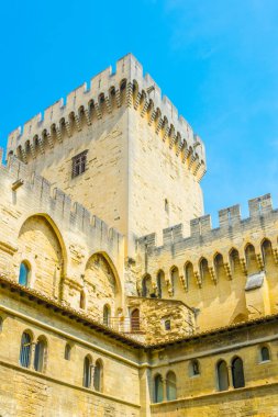 Palais de Papes Avignon, Frangı iç avlusu