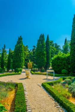 Bir bahçe içinde Fort Saint Andre Villenueve les Avignon, Frangı görünümünü