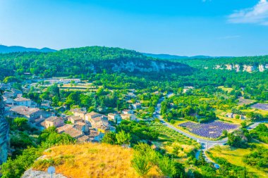Saignon, uçurumdan Luberon bölgesinde, Frangı bir köy tünemiş