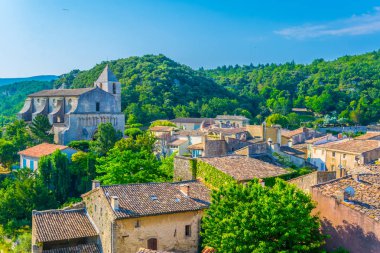 Frangı köyde Saignon görünümünü