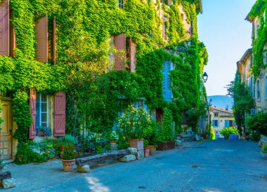 Frangı köyde Saignon görünümünü