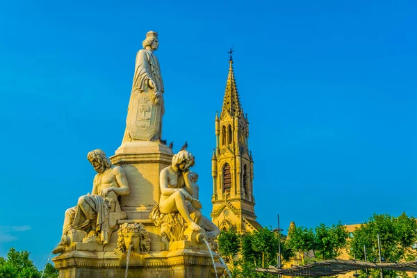 Kostel Sainte Perpetue Fontána Pradier Nimes Frank — Stock fotografie