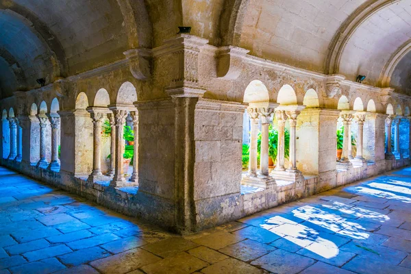 Innerlijke Gang Bij Het Klooster Saint Paul Mausole Franc — Stockfoto