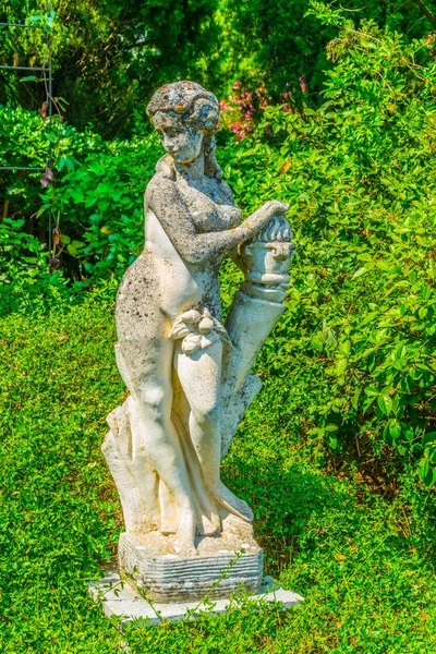 Statua Giardino All Interno Del Forte Sant Andre Villenueve Les — Foto Stock